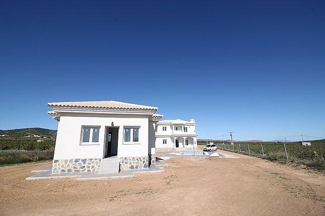 4 Bed, 3 Bath, HouseFor Sale, Pinoso, Alicante