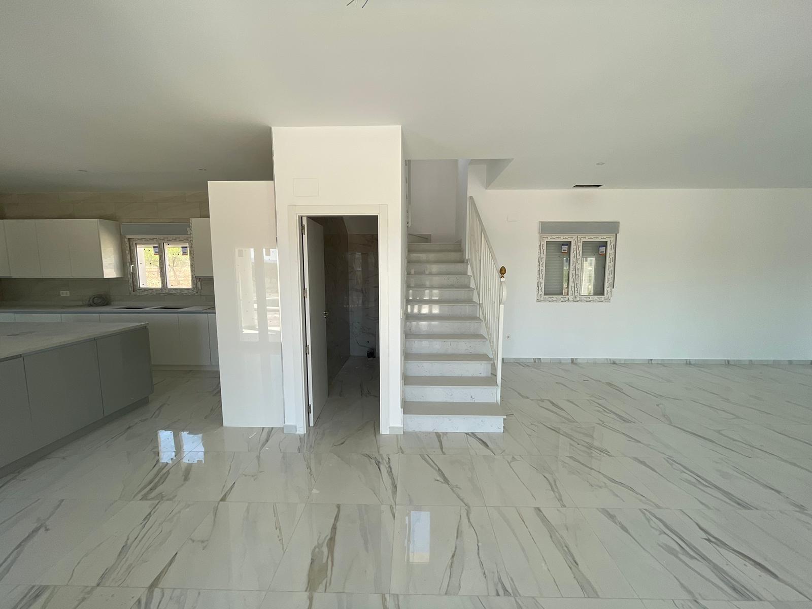 6 Bed, 4 Bath, HouseFor Sale, Pinoso, Alicante