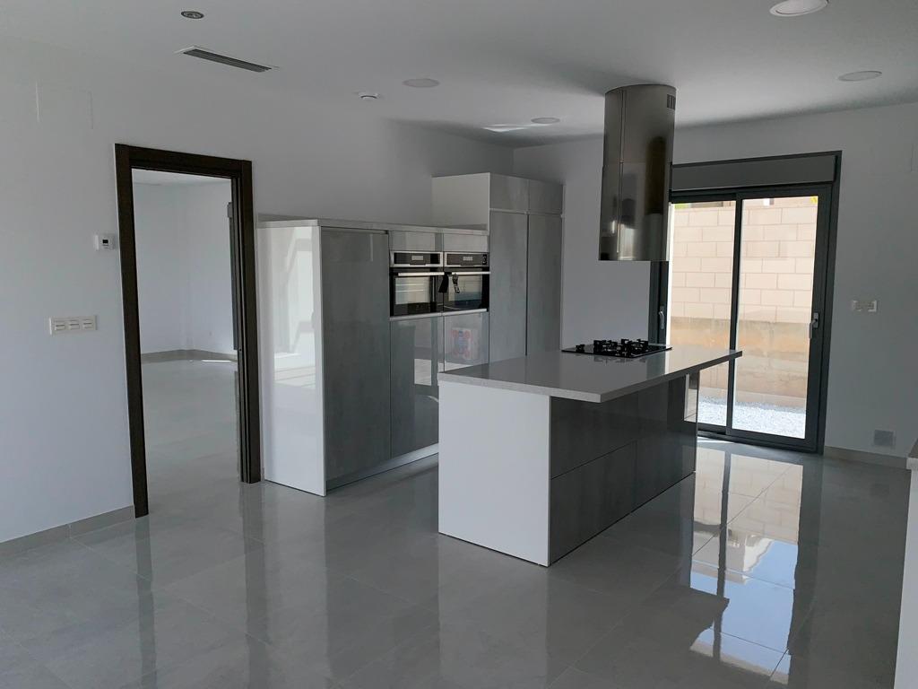 4 Bed, 3 Bath, HouseFor Sale, Pinoso, Alicante