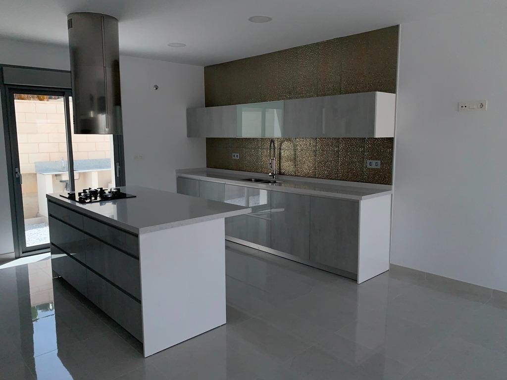 4 Bed, 3 Bath, HouseFor Sale, Pinoso, Alicante