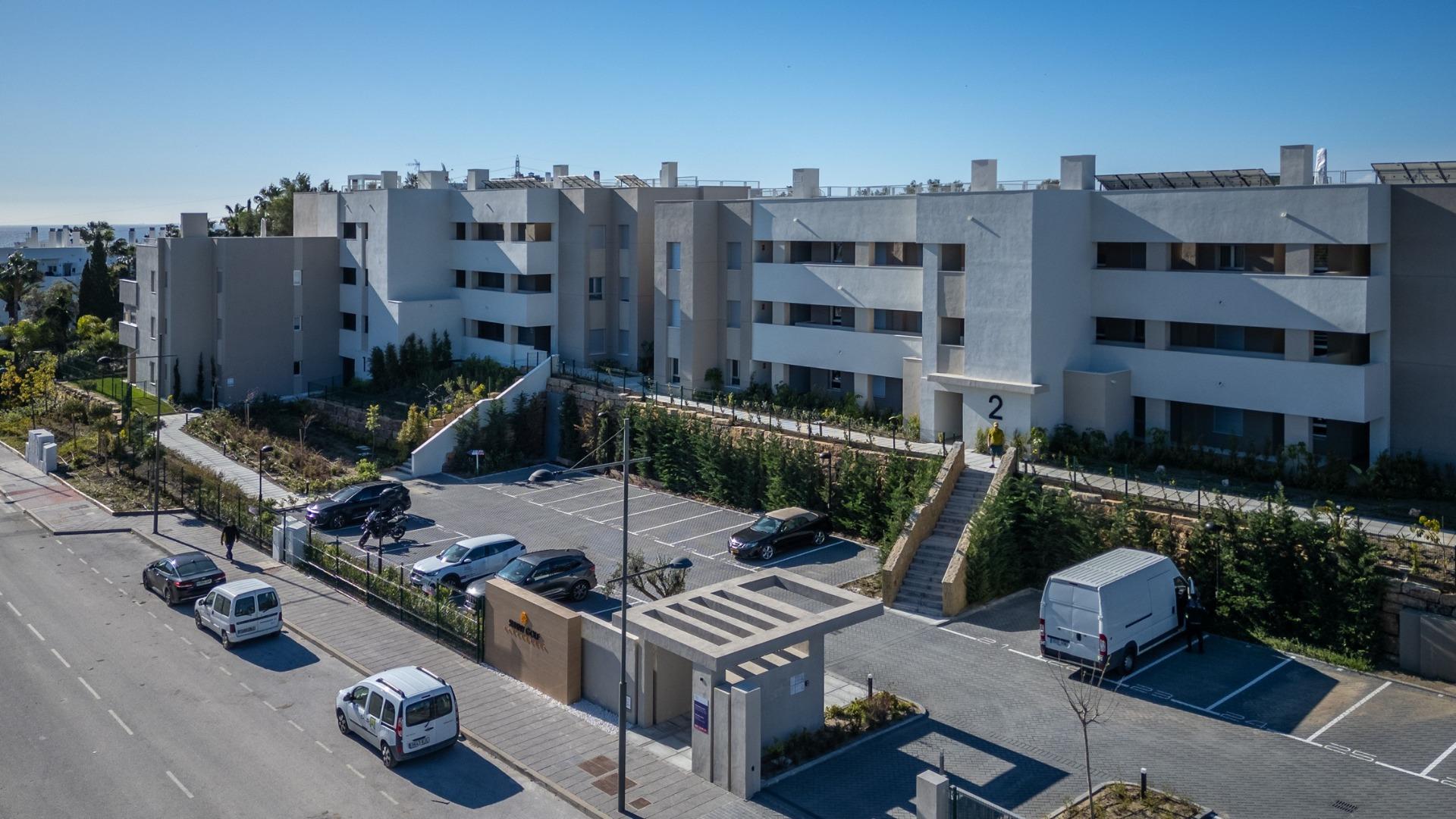 2 Bed, 2 Bath, ApartmentFor Sale, Estepona, Malaga