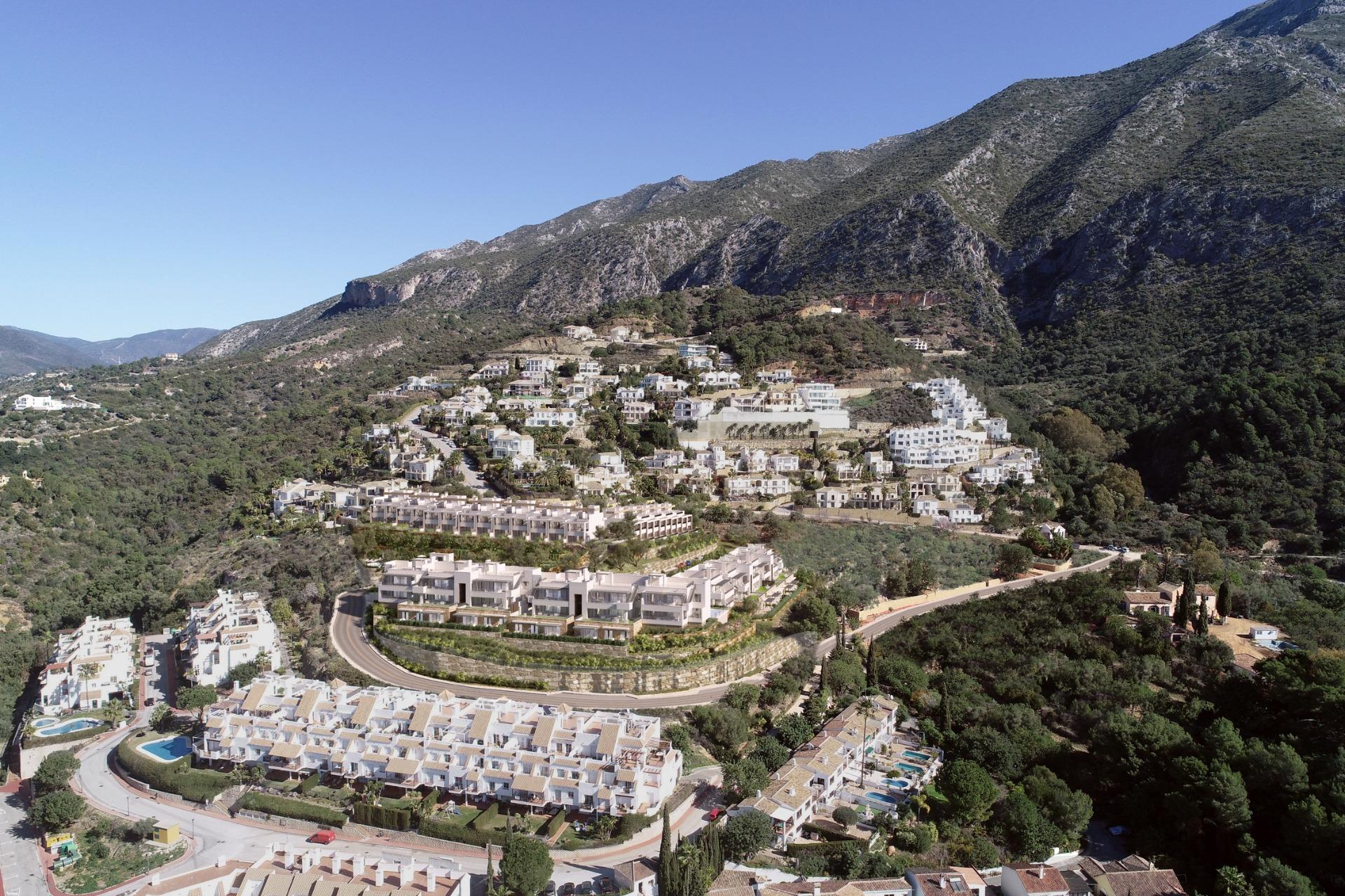 3 Bed, 2 Bath, ApartmentFor Sale, Istán, Malaga