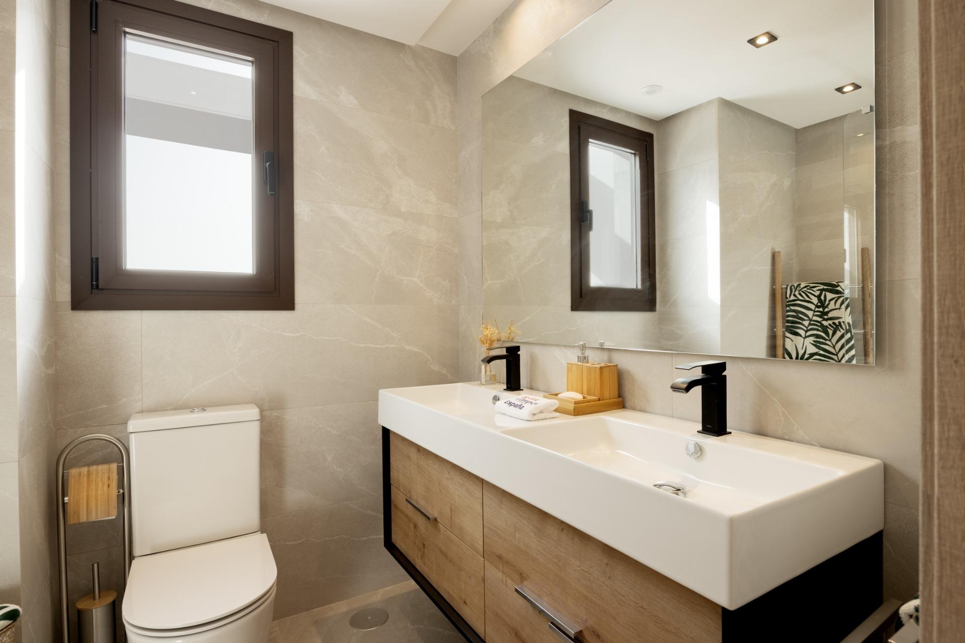 3 Bed, 2 Bath, HouseFor Sale, Istán, Malaga