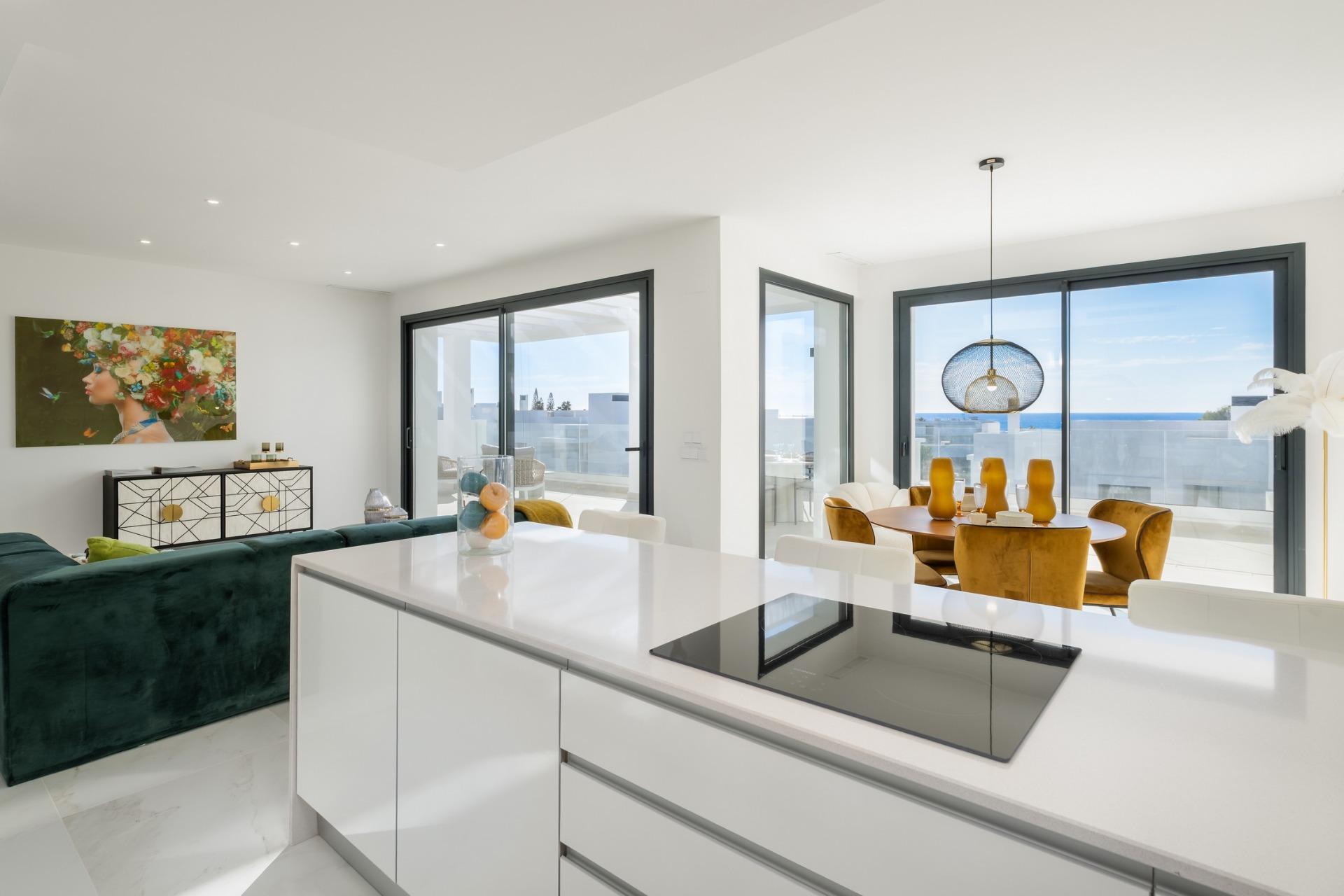 3 Bed, 2 Bath, ApartmentFor Sale, Estepona, Malaga