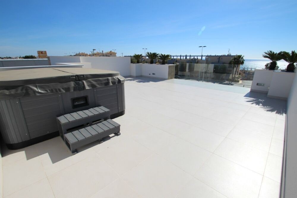 4 Bed, 2 Bath, HouseFor Sale, Orihuela Costa, Alicante