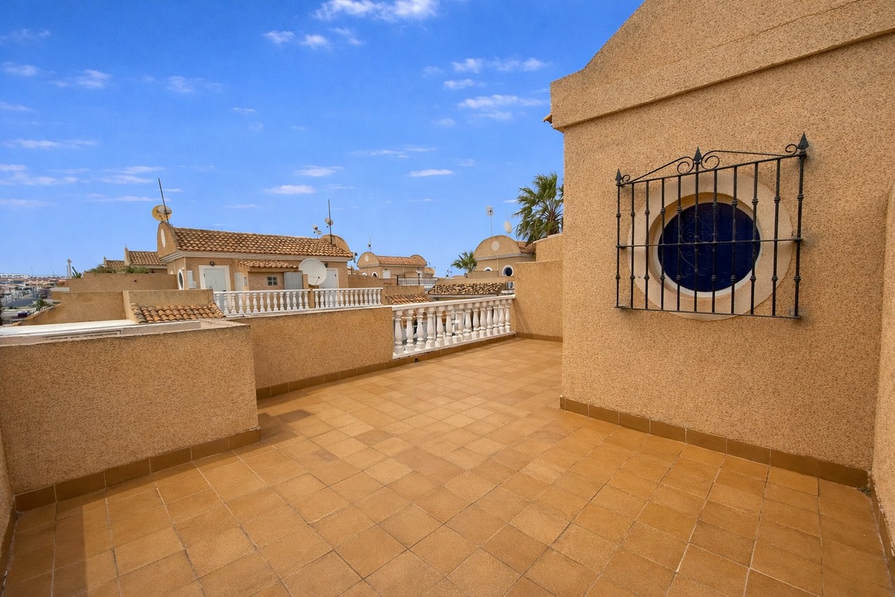 3 Bed, 2 Bath, HouseFor Sale, Cabo Roig, Alicante