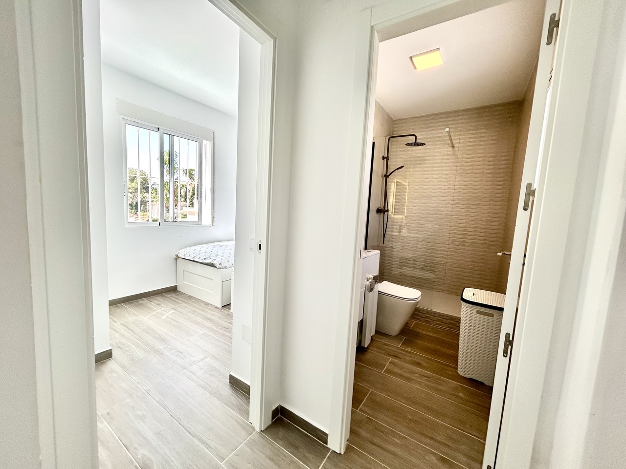 5 Bed, 4 Bath, HouseFor Sale, Villamartin, Alicante