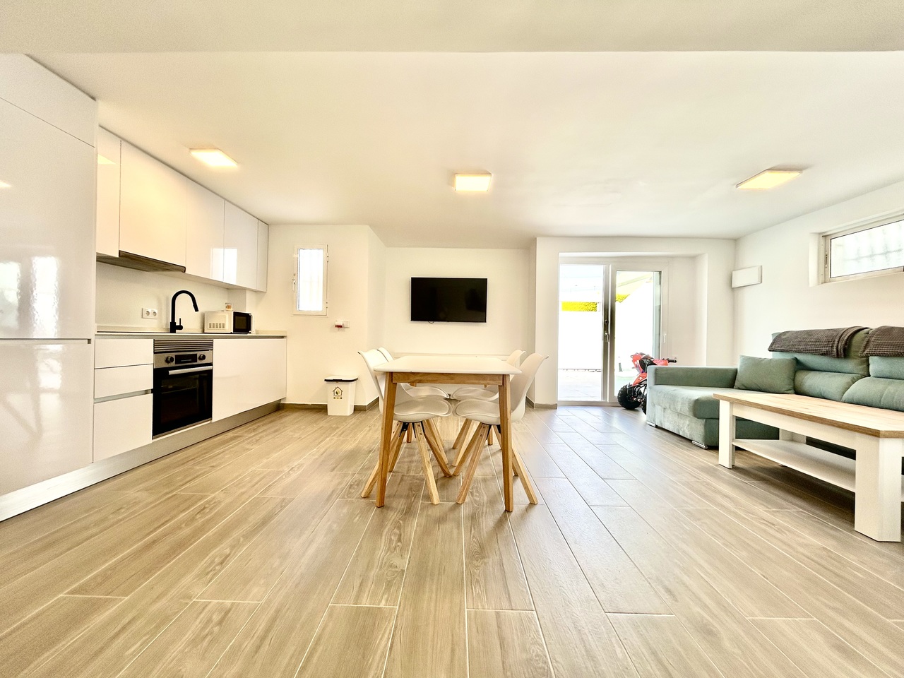 5 Bed, 4 Bath, HouseFor Sale, Villamartin, Alicante