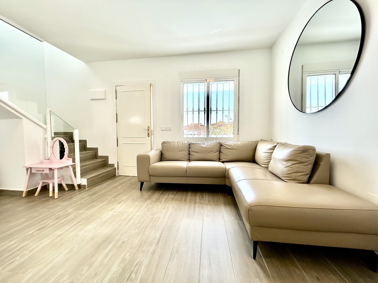 5 Bed, 4 Bath, HouseFor Sale, Villamartin, Alicante