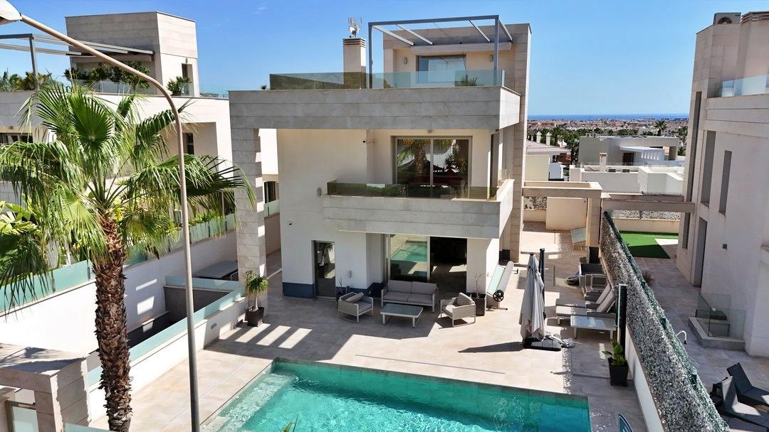 5 Bed, 5 Bath, HouseFor Sale, Orihuela Costa, Alicante