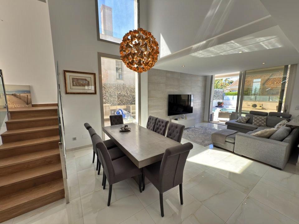 5 Bed, 5 Bath, HouseFor Sale, Orihuela Costa, Alicante