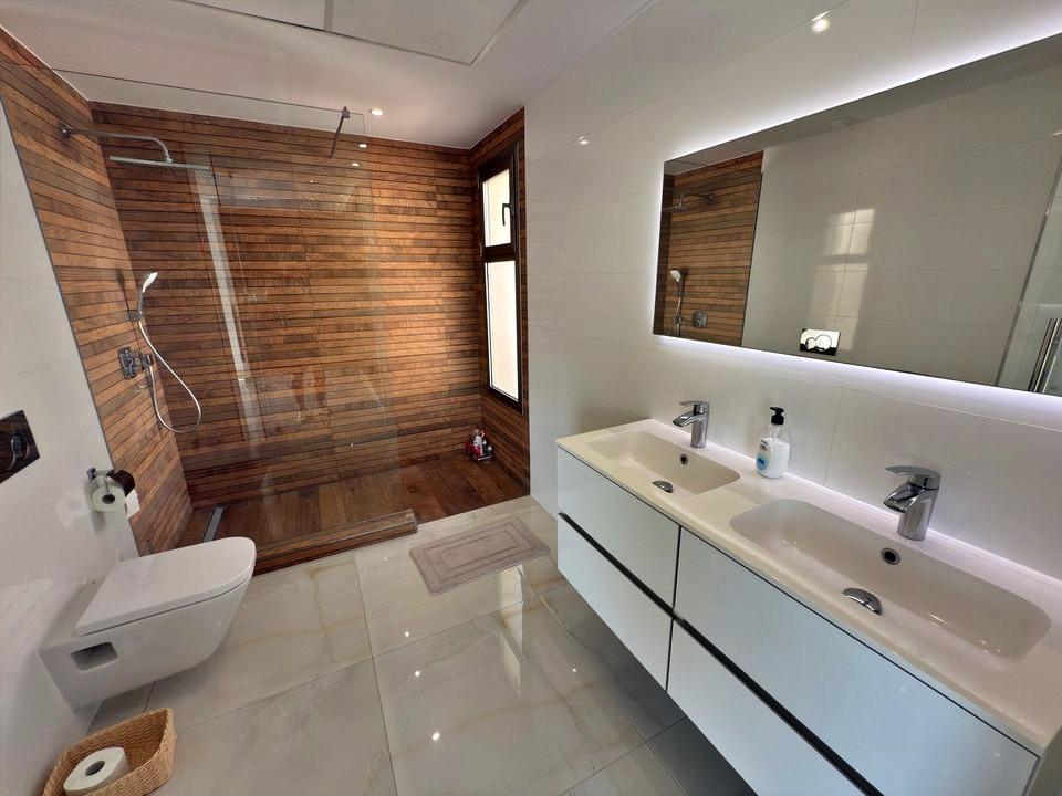 5 Bed, 5 Bath, HouseFor Sale, Orihuela Costa, Alicante