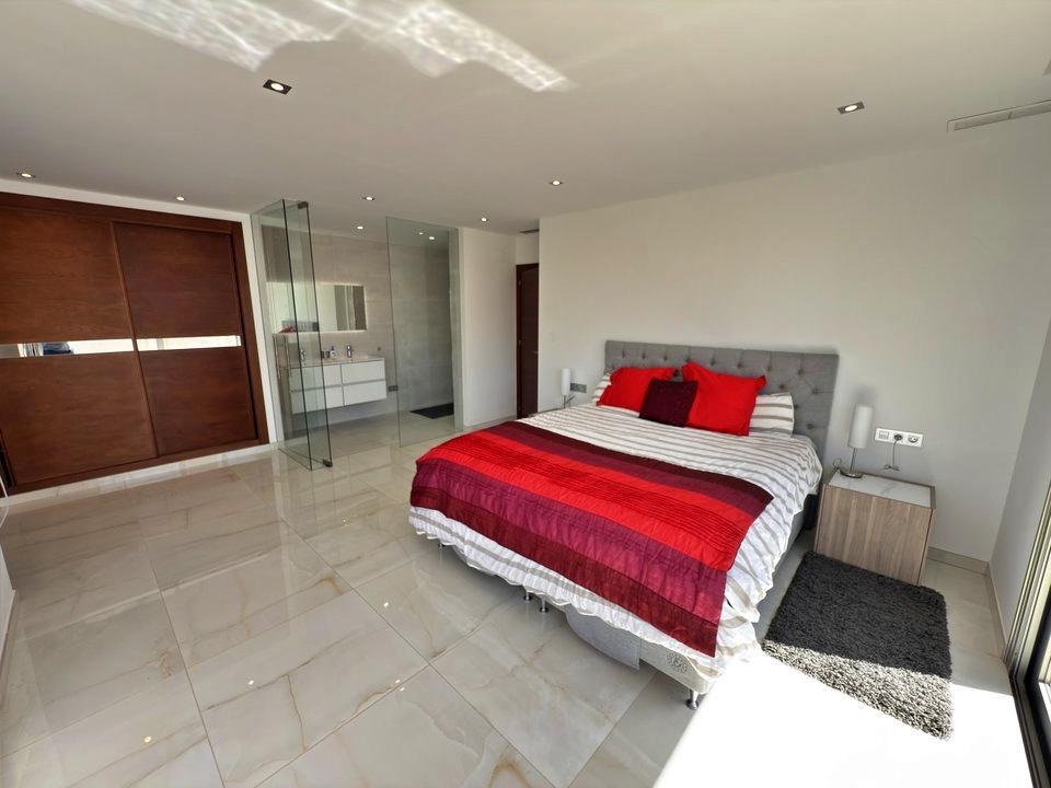 5 Bed, 5 Bath, HouseFor Sale, Orihuela Costa, Alicante