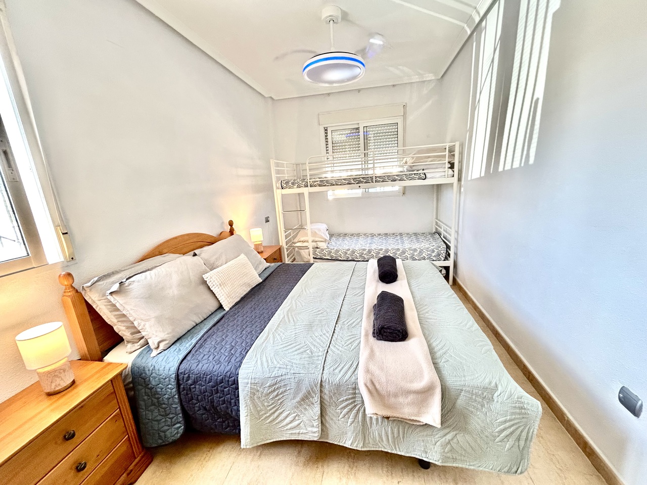 2 Bed, 1 Bath, ApartmentFor Sale, Villamartin, Alicante