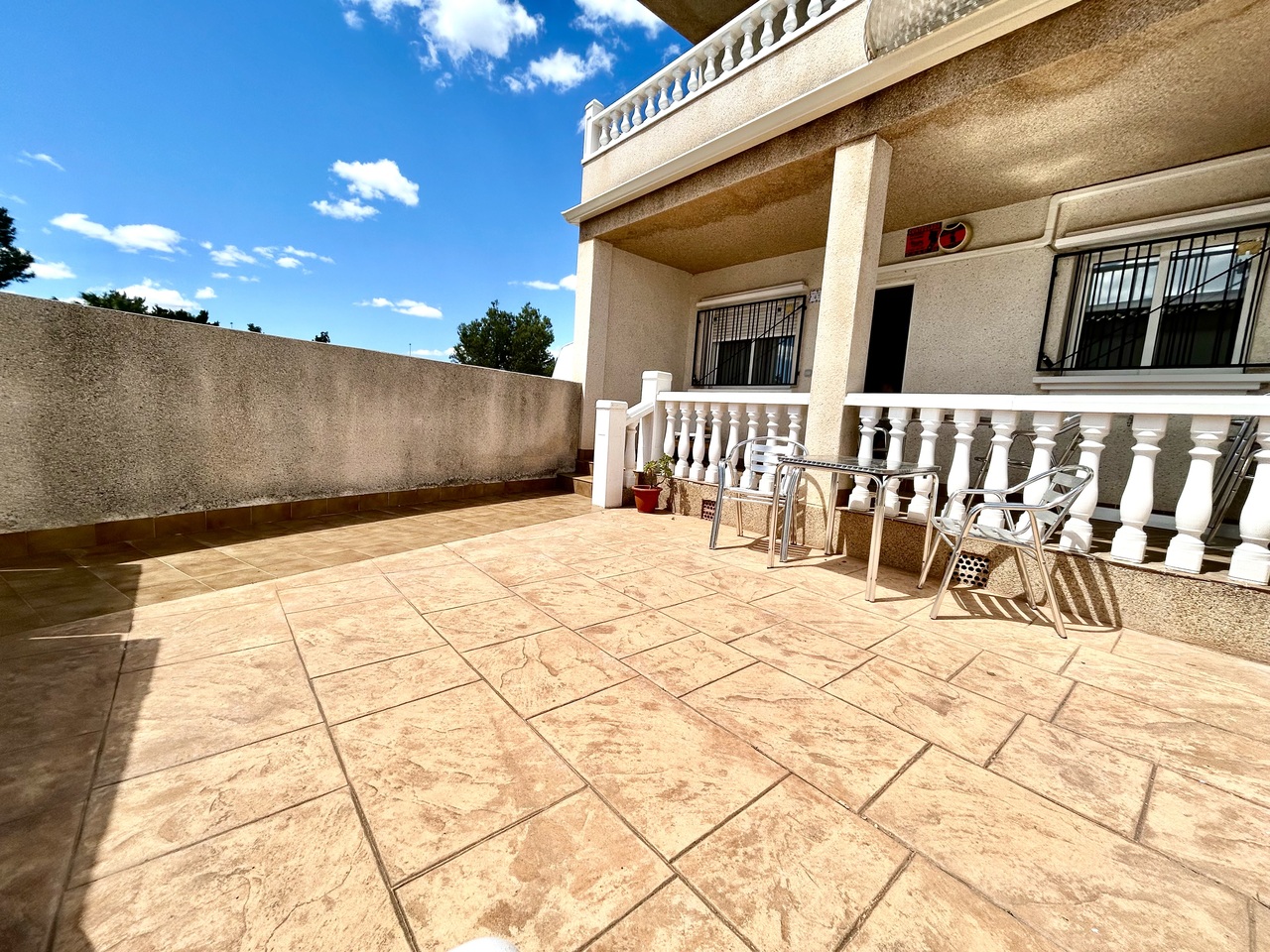 2 Bed, 1 Bath, ApartmentFor Sale, Villamartin, Alicante