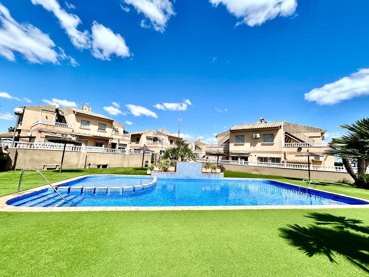 2 Bed, 1 Bath, ApartmentFor Sale, Villamartin, Alicante