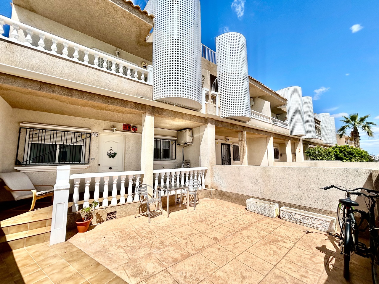 2 Bed, 1 Bath, ApartmentFor Sale, Villamartin, Alicante