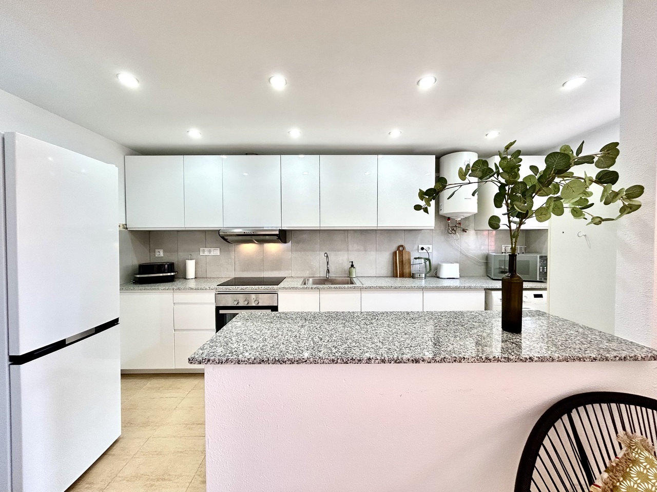 2 Bed, 1 Bath, ApartmentFor Sale, Villamartin, Alicante