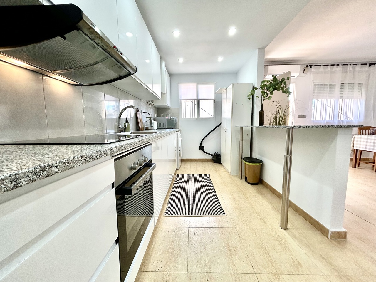 2 Bed, 1 Bath, ApartmentFor Sale, Villamartin, Alicante