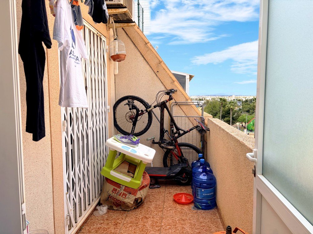 2 Bed, 1 Bath, ApartmentFor Sale, Torrevieja, Alicante