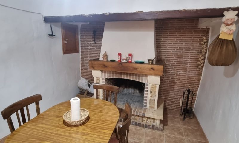 4 Bed, 1 Bath, HouseFor Sale, Hondon De Las Nieves, Alicante