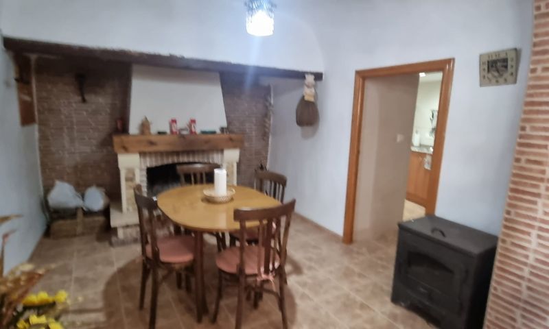 4 Bed, 1 Bath, HouseFor Sale, Hondon De Las Nieves, Alicante