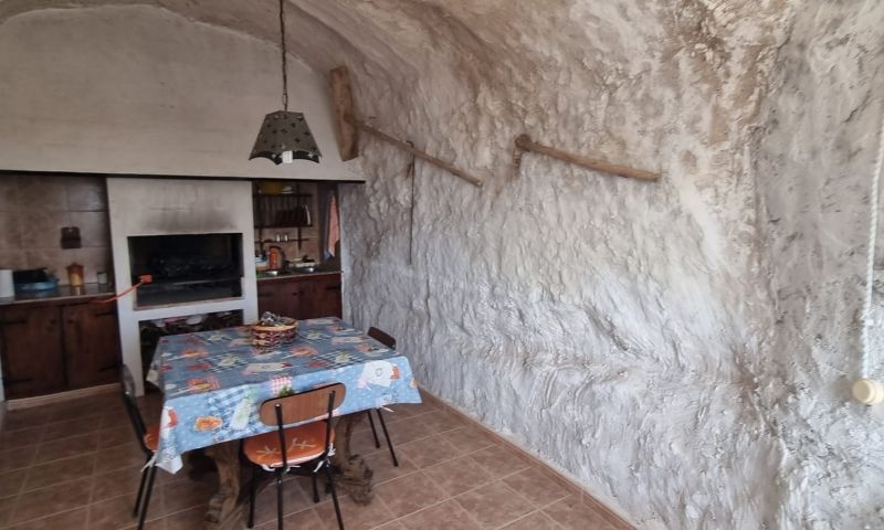 4 Bed, 1 Bath, HouseFor Sale, Hondon De Las Nieves, Alicante