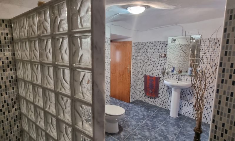 4 Bed, 1 Bath, HouseFor Sale, Hondon De Las Nieves, Alicante