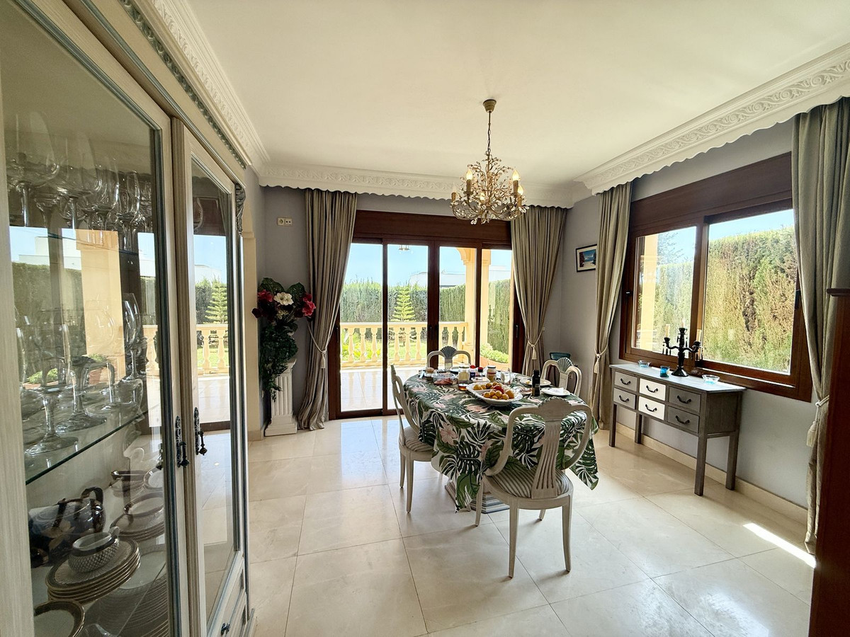 5 Bed, 5 Bath, HouseFor Sale, La Quinta, Malaga