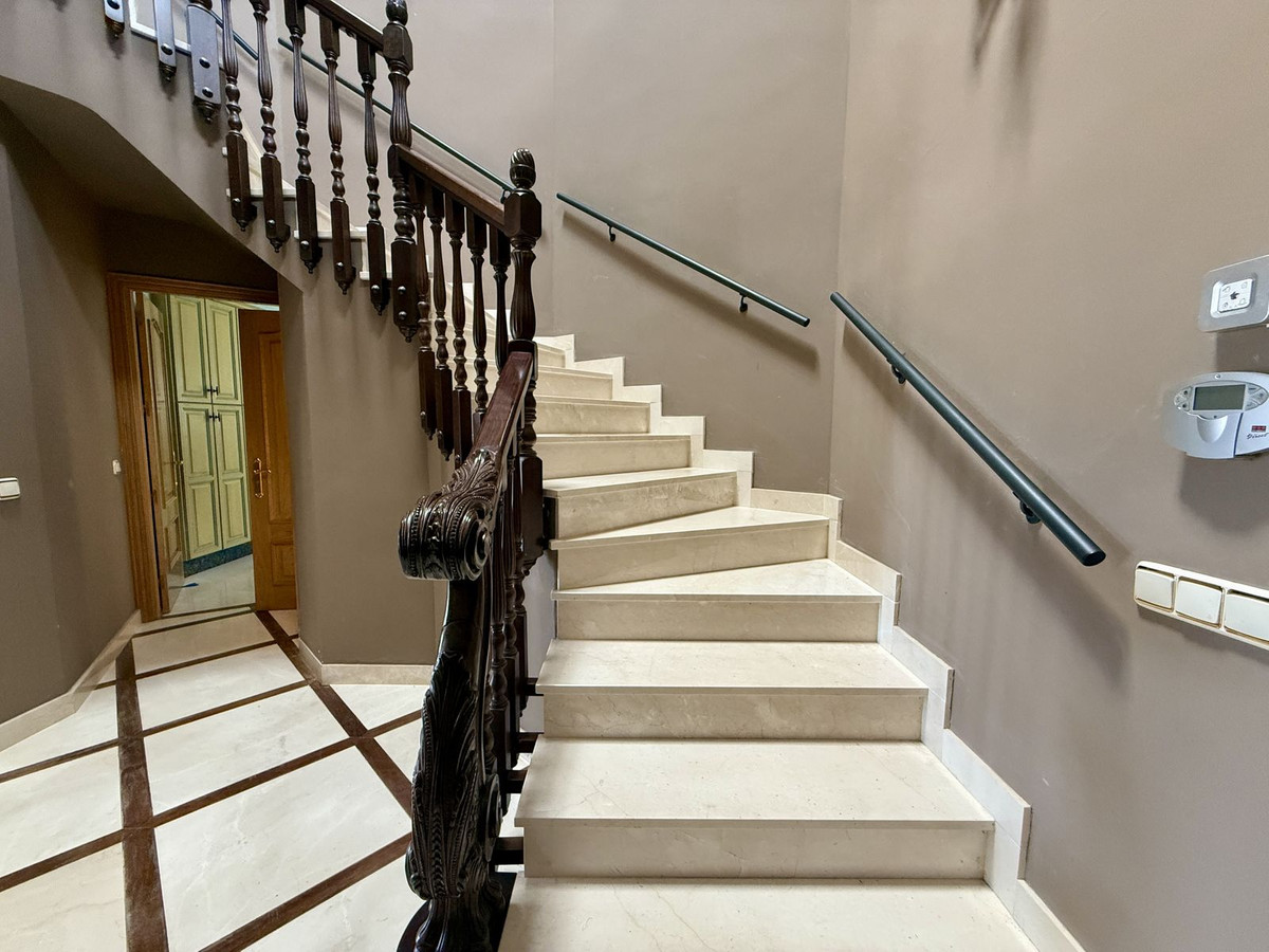 5 Bed, 5 Bath, HouseFor Sale, La Quinta, Malaga