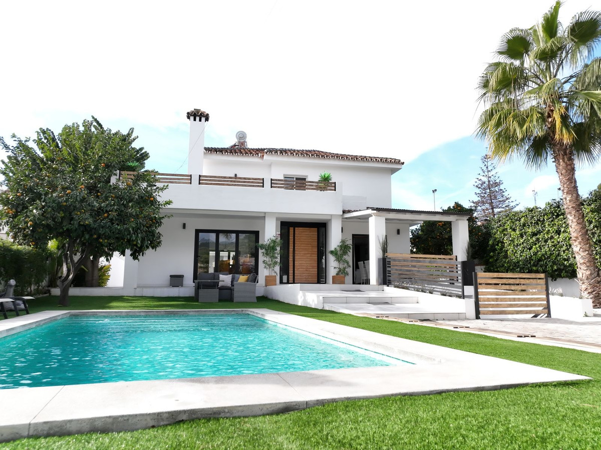 6 Bed, 5 Bath, HouseFor Sale, Marbella, Malaga