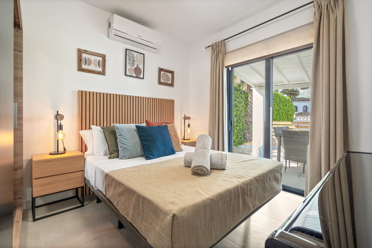 6 Bed, 5 Bath, HouseFor Sale, Marbella, Malaga