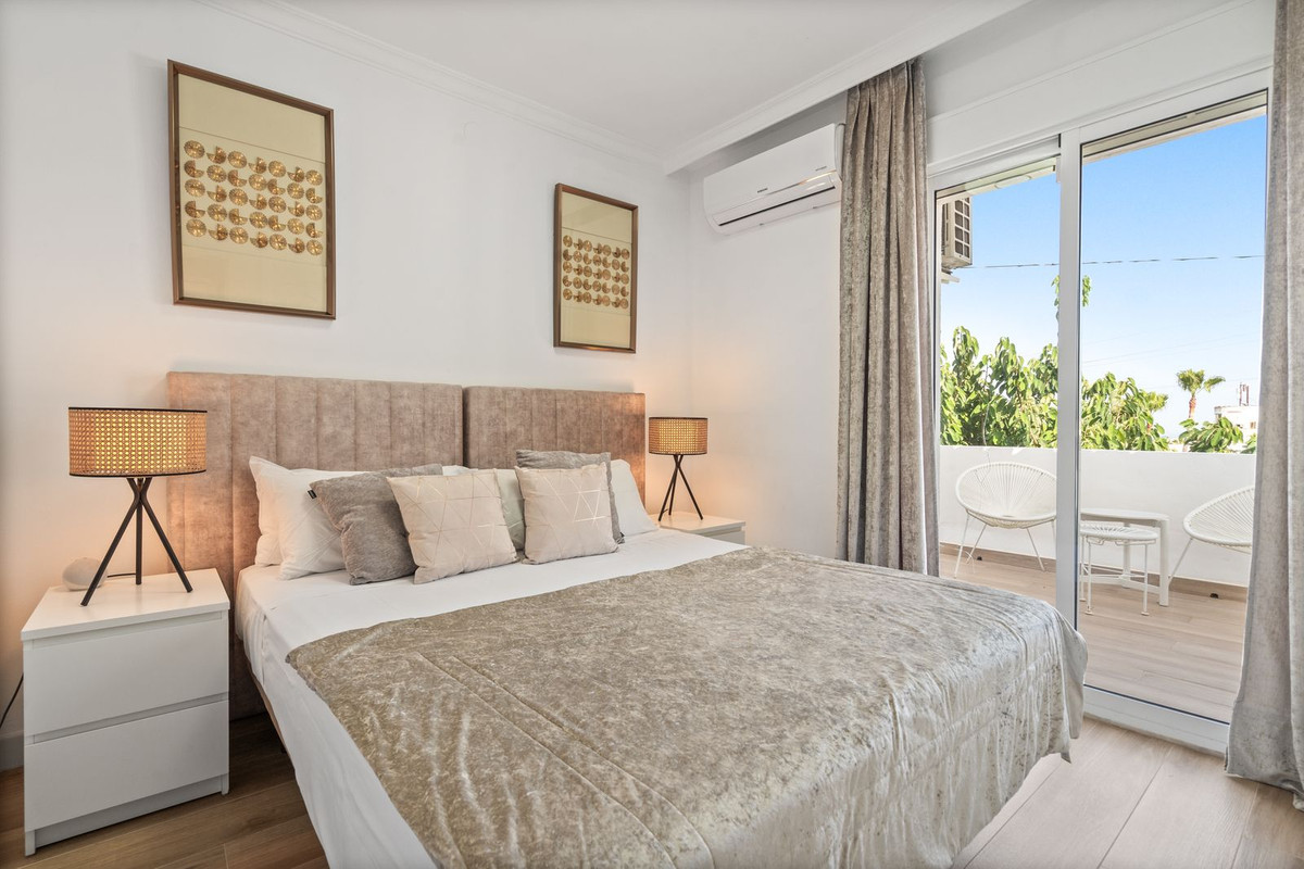 6 Bed, 5 Bath, HouseFor Sale, Marbella, Malaga