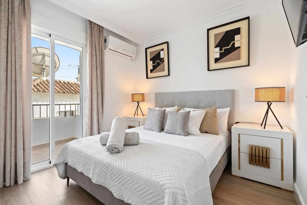 6 Bed, 5 Bath, HouseFor Sale, Marbella, Malaga