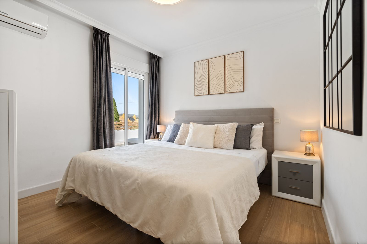 6 Bed, 5 Bath, HouseFor Sale, Marbella, Malaga