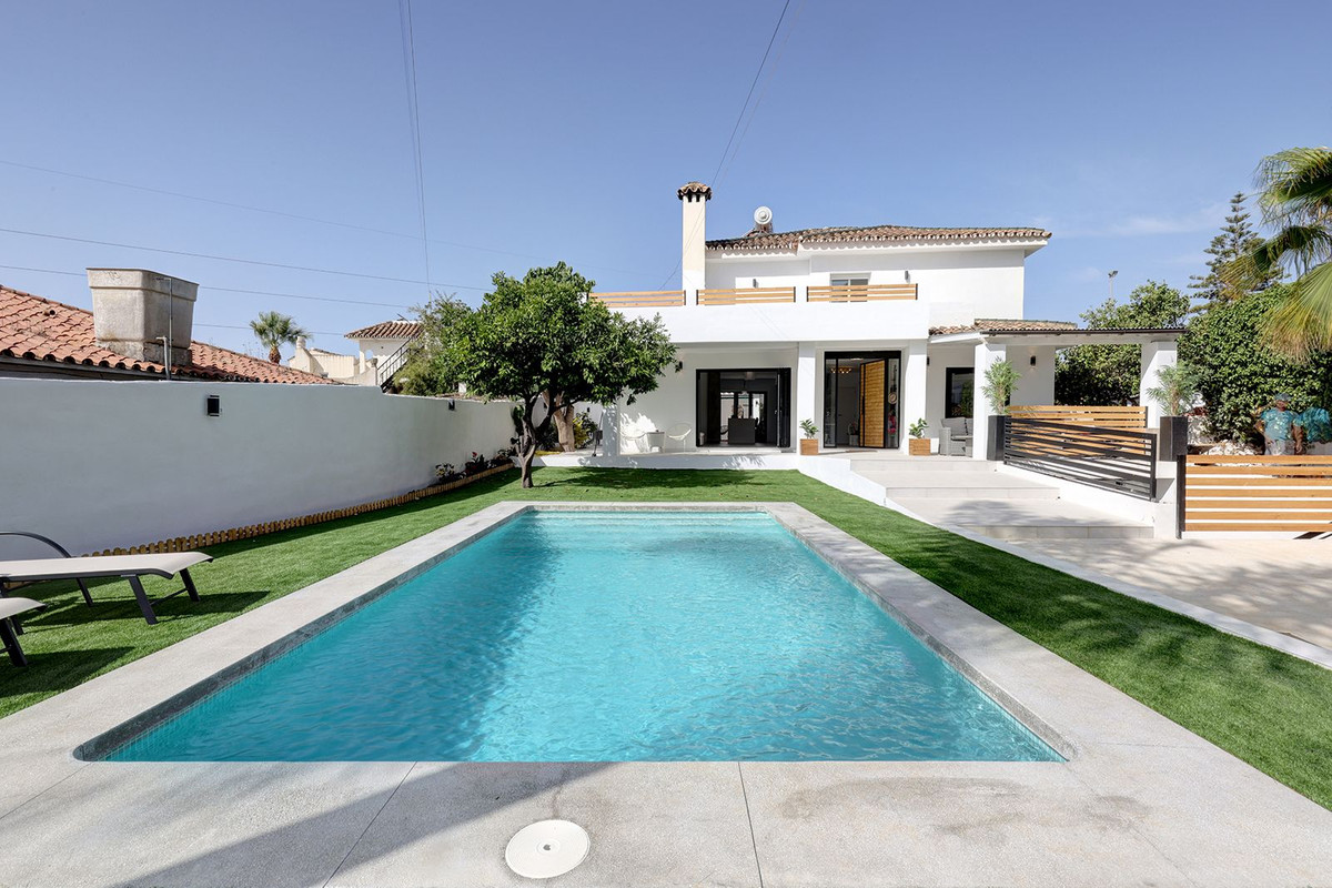 6 Bed, 5 Bath, HouseFor Sale, Marbella, Malaga