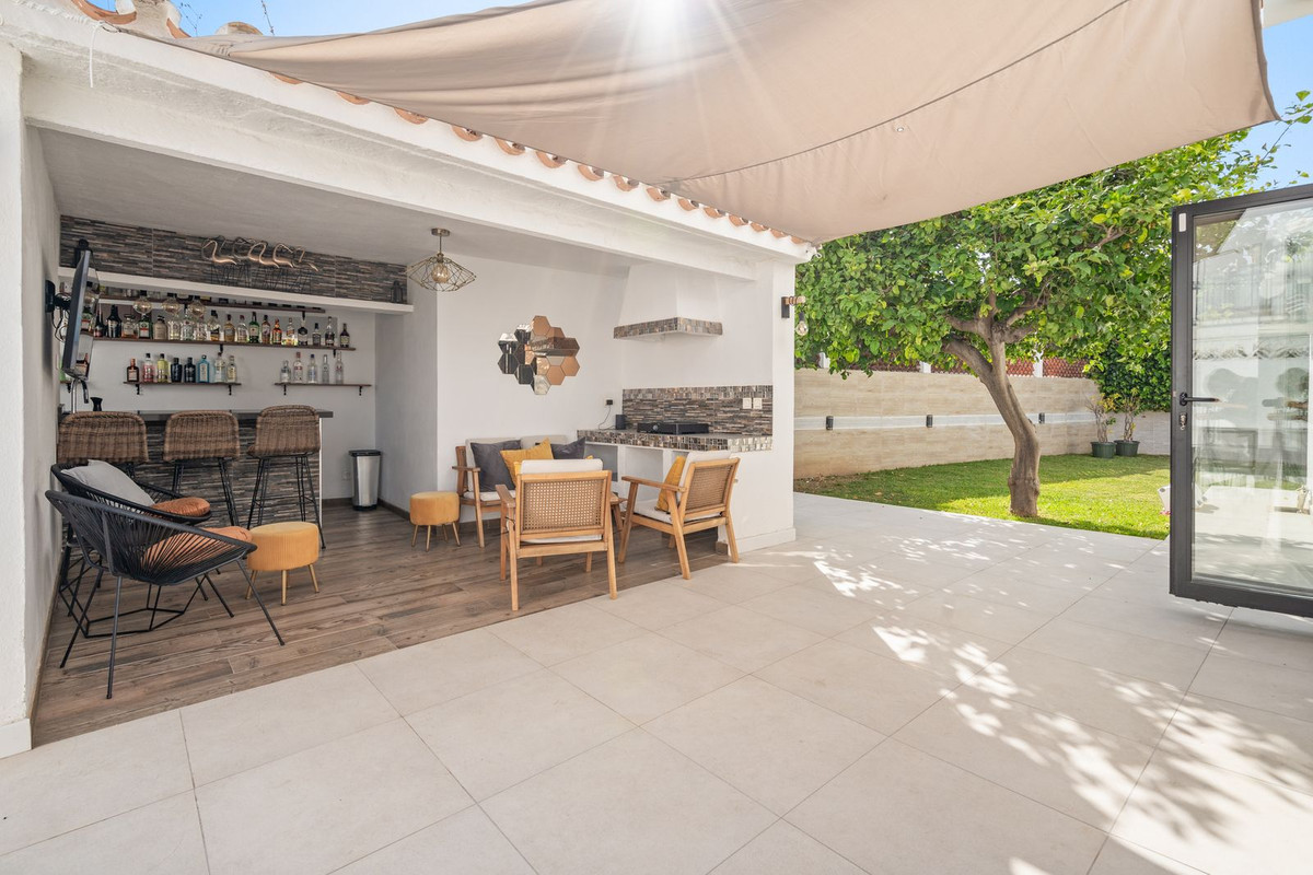 6 Bed, 5 Bath, HouseFor Sale, Marbella, Malaga