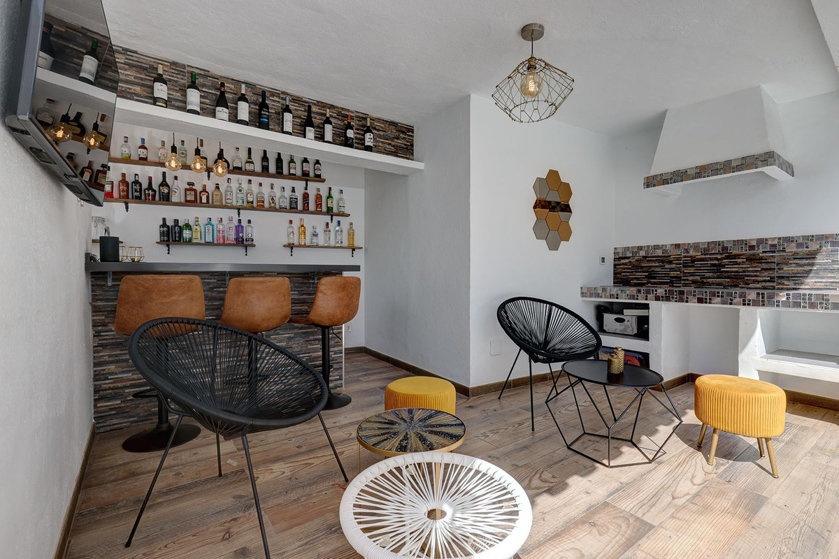 6 Bed, 5 Bath, HouseFor Sale, Marbella, Malaga