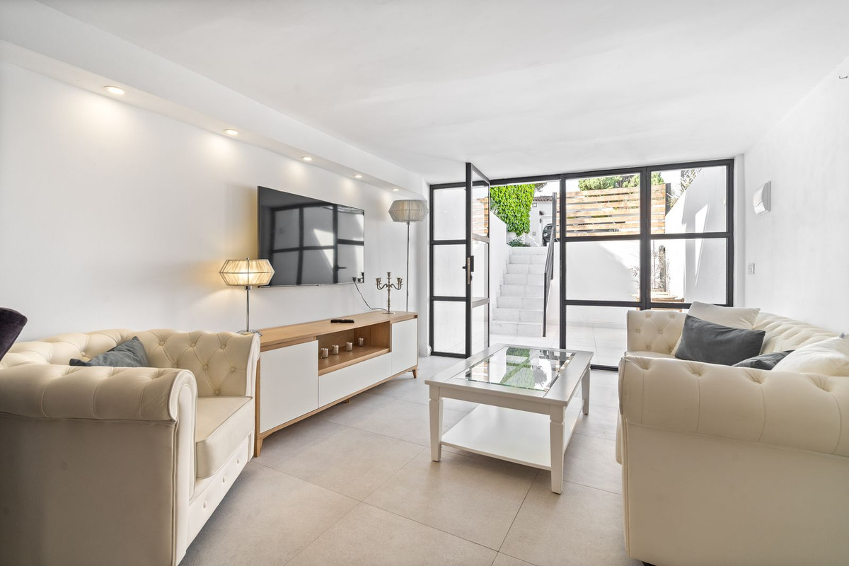 6 Bed, 5 Bath, HouseFor Sale, Marbella, Malaga