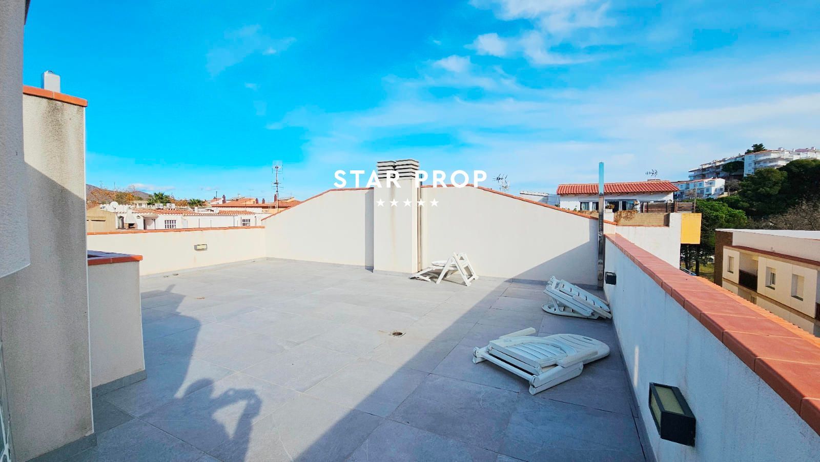 2 Bed, 1 Bath, ApartmentFor Sale, Llançà, Girona