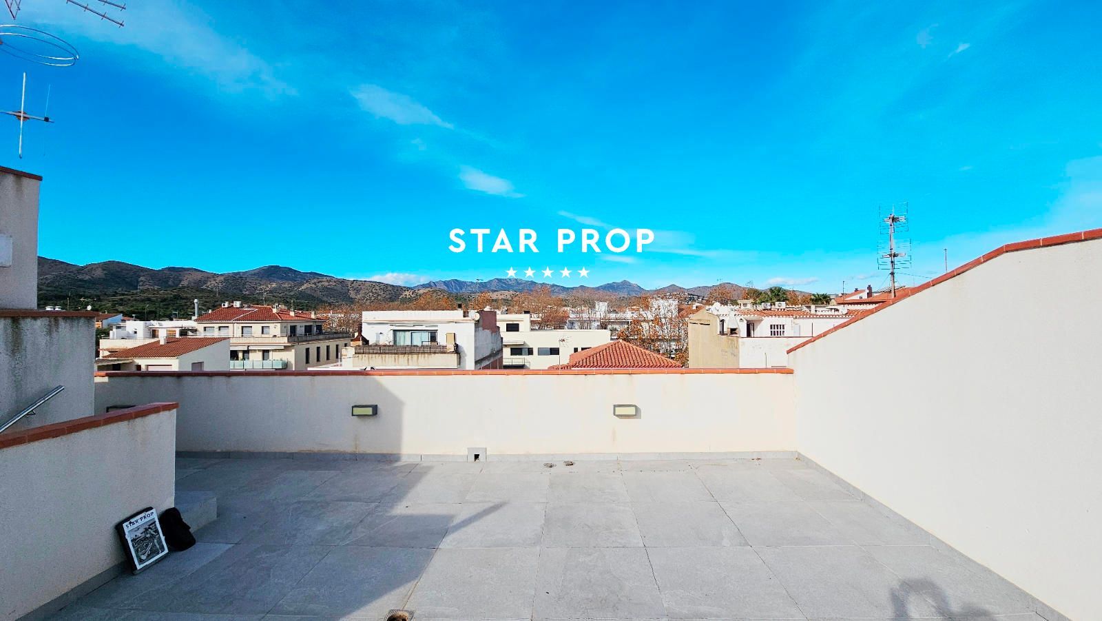 2 Bed, 1 Bath, ApartmentFor Sale, Llançà, Girona