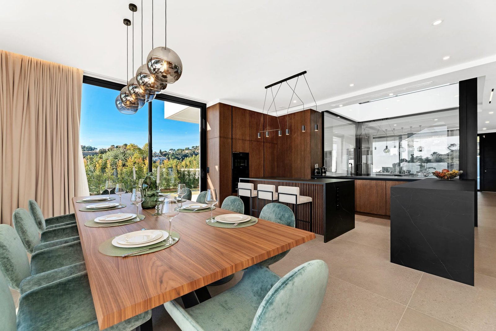 6 Bed, 7 Bath, HouseFor Sale, Benahavis, Malaga