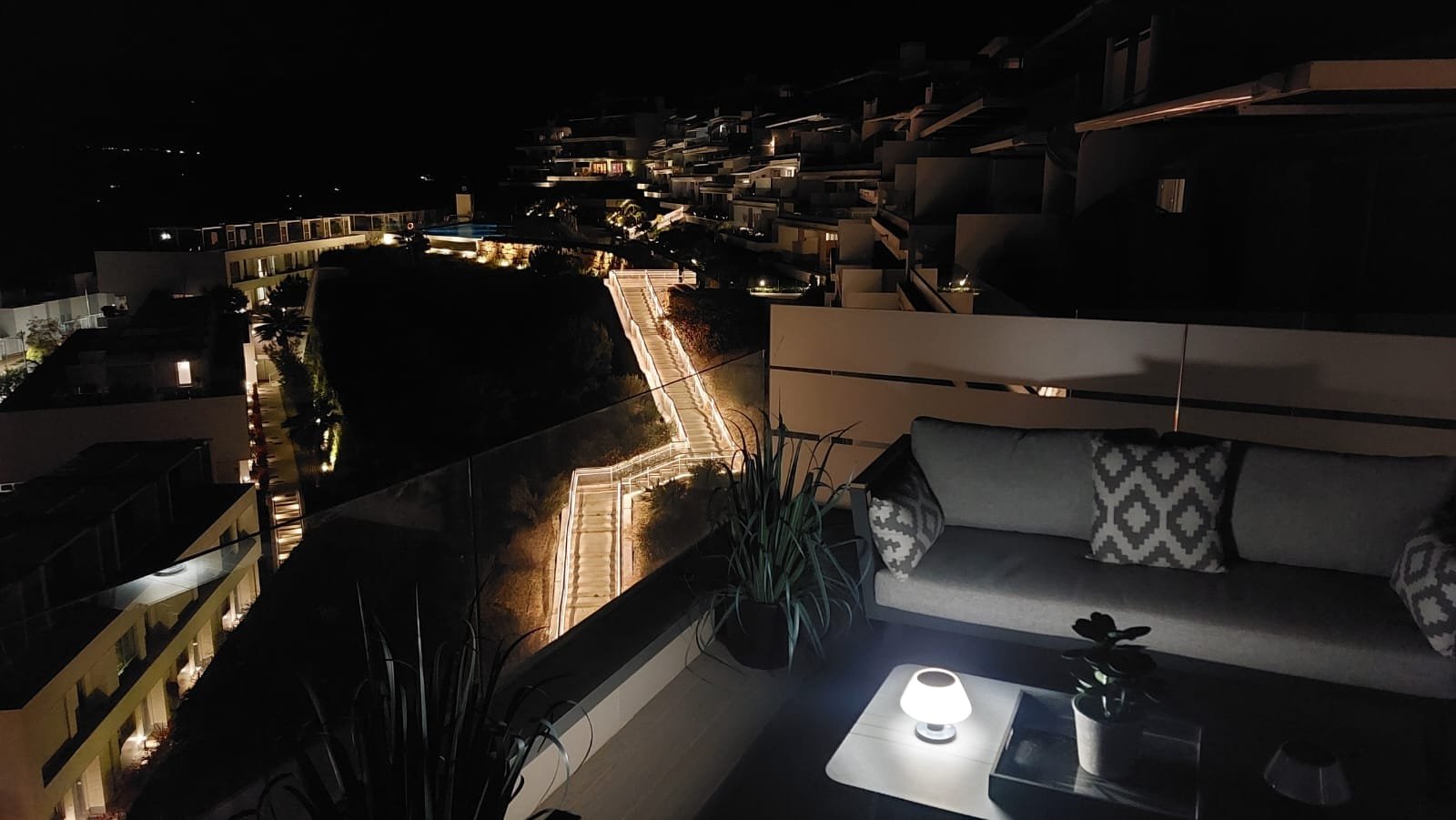 2 Bed, 2 Bath, ApartmentFor Sale, Estepona, Malaga