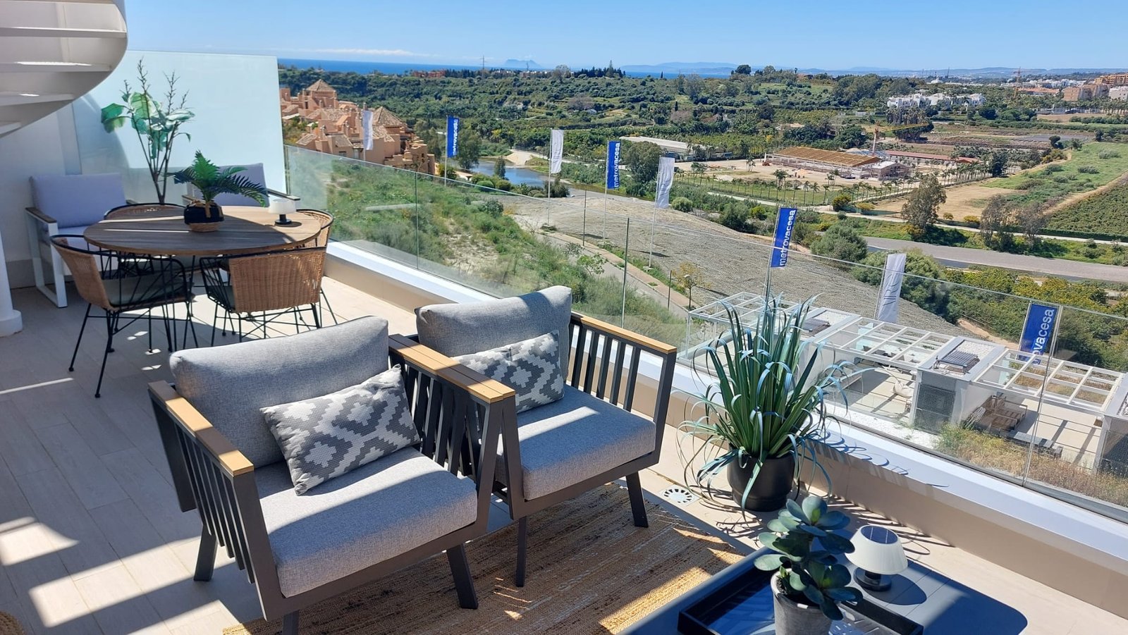 2 Bed, 2 Bath, ApartmentFor Sale, Estepona, Malaga