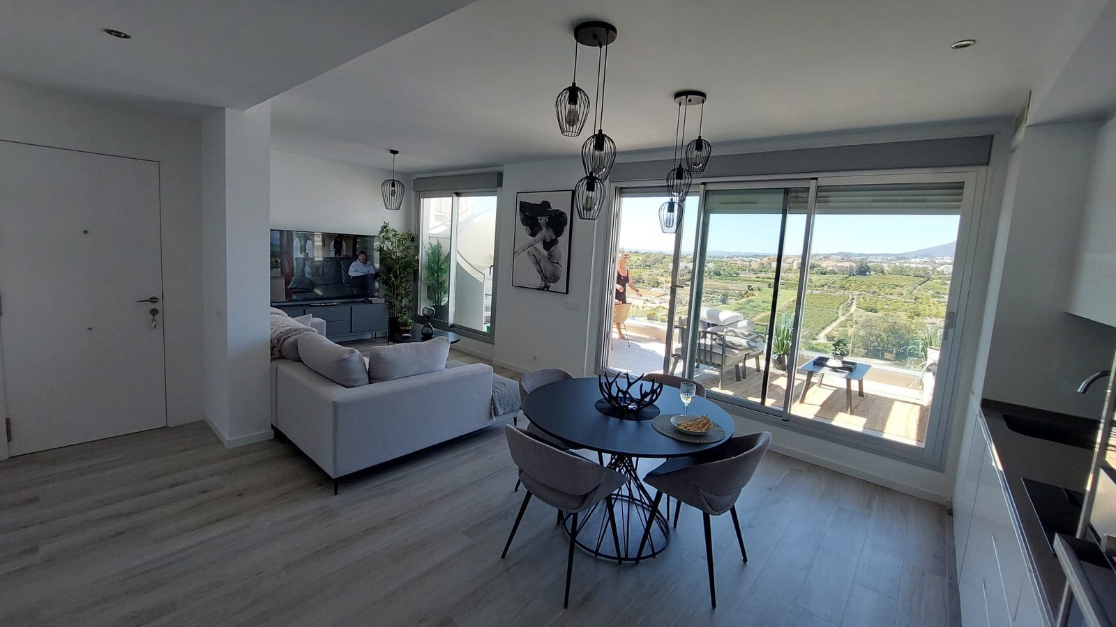 2 Bed, 2 Bath, ApartmentFor Sale, Estepona, Malaga