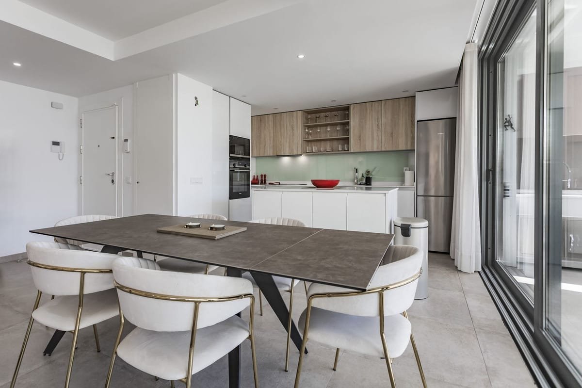 2 Bed, 2 Bath, ApartmentFor Sale, Estepona, Malaga