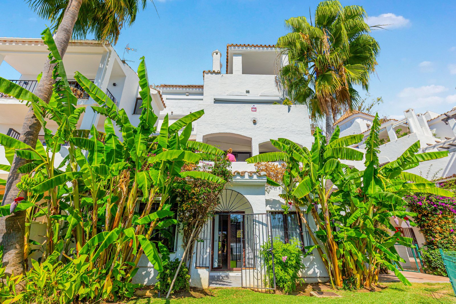 4 Bed, 3 Bath, ApartmentFor Sale, Marbella, Malaga