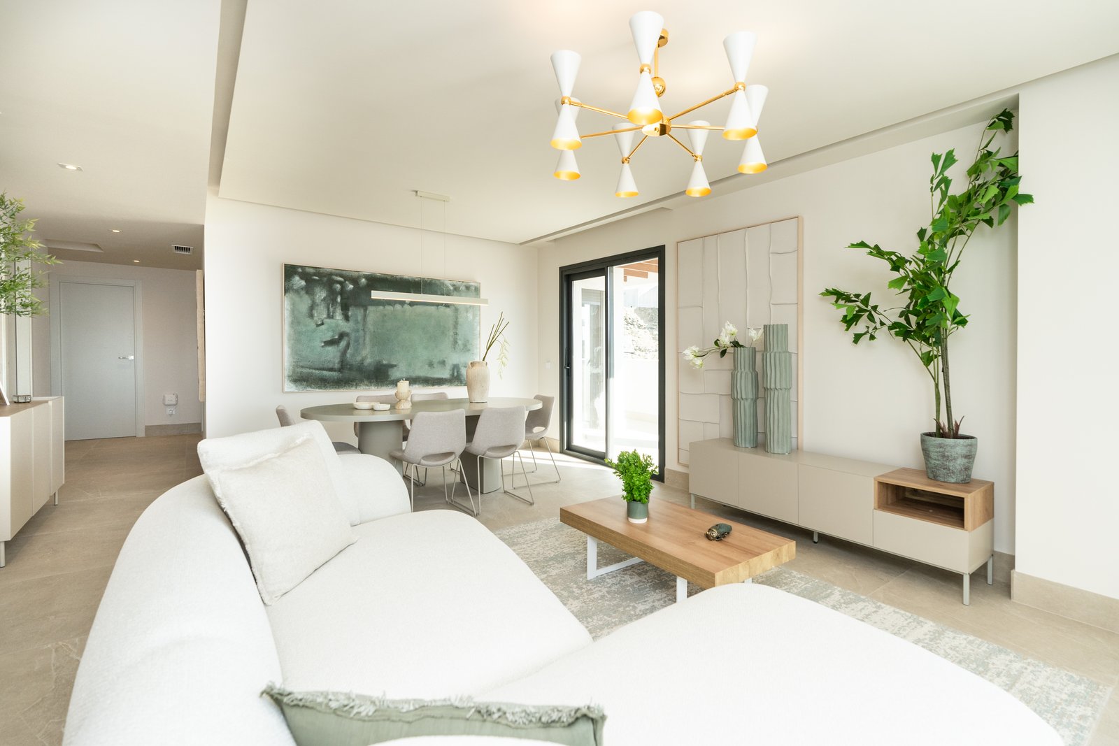 3 Bed, 2 Bath, ApartmentFor Sale, Benahavis, Malaga