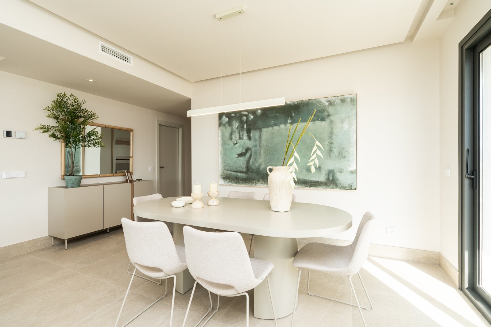 3 Bed, 2 Bath, ApartmentFor Sale, Benahavis, Malaga