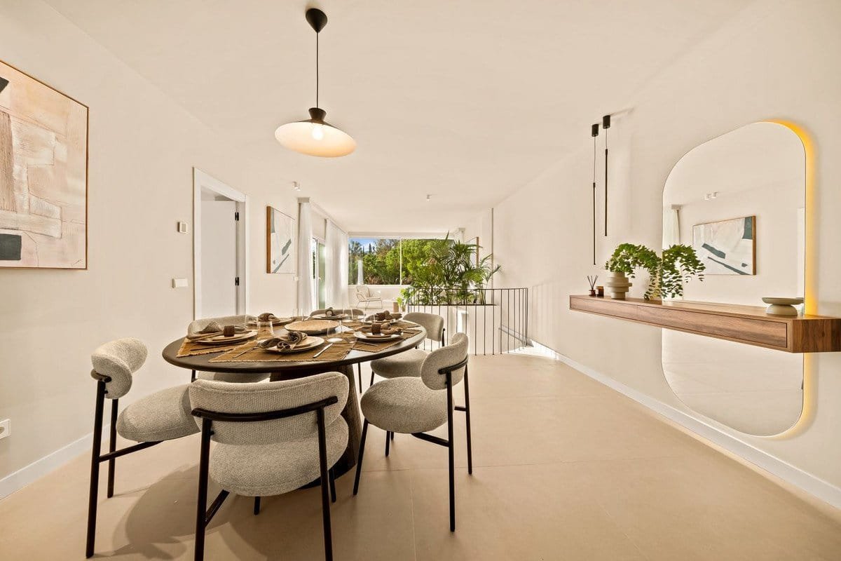 3 Bed, 4 Bath, ApartmentFor Sale, Benahavis, Malaga